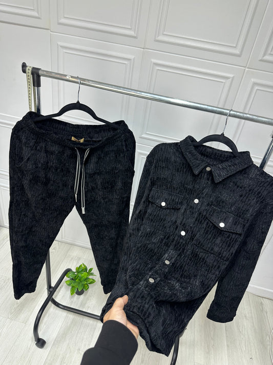 Compleu Velvet Black