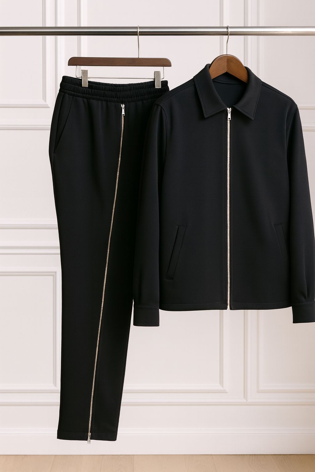 Compleu Minimalist Black Zip Line