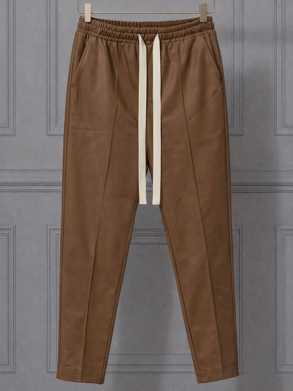 Pantaloni Leather Jogger Maro