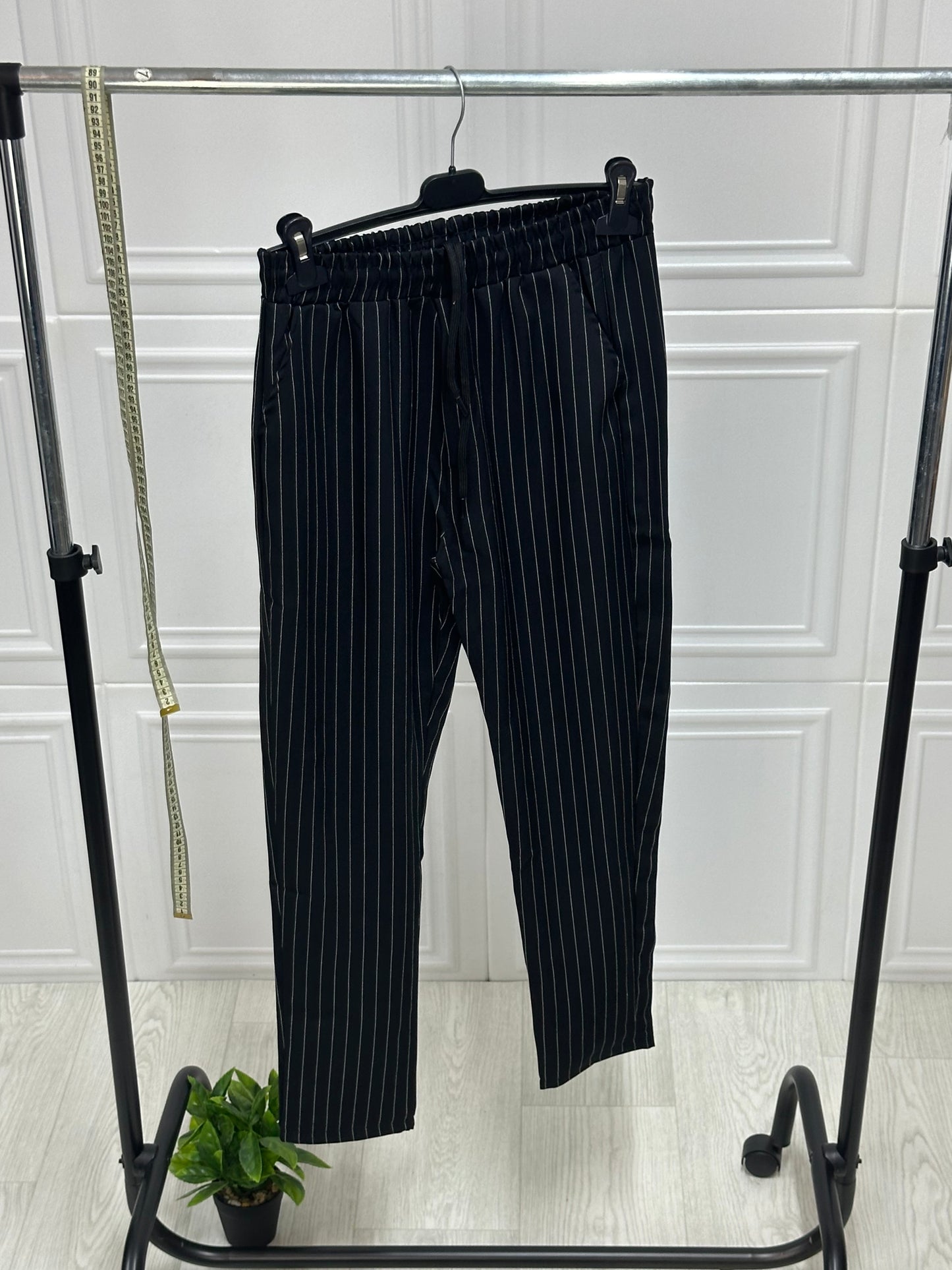 Pantaloni Pinstripe Negrii